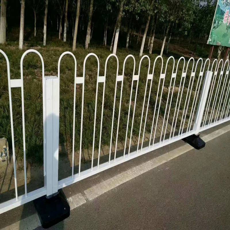 漳州市政道路护栏咨询与锌钢护栏应用全指南